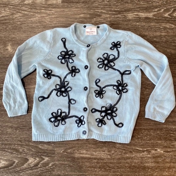 Hanna Anderson 100% cotton buttoned sweater
size 100 - Picture 1 of 7